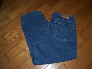 VINTAGE USA LEVI'S 560 COMFORT FIT DENIM JEANS 42" W  30" L MEDIUM WASHED BLUE - Picture 1 of 4