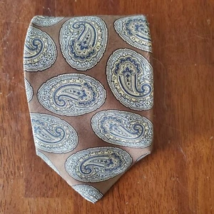 Bill Blass Brown  Geometric  Designer Silk Tie 57"x4" USA Made - Picture 1 of 10