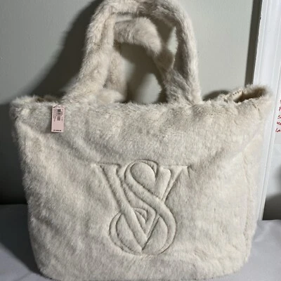 VICTORIA'S SECRET FAUX FUR VS LOGO 16x14x5, (T476) New - Image 1 of 4