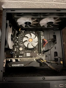 Asrock A320M Hdv Motherboard With A Ryzen 5 1400 Quad Core CPU With CPU Cooler - Picture 1 of 4