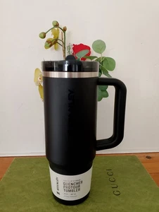 Stanley 30 oz Stainless Steel H2.0 Flowstate Quencher Tumbler Black - Picture 1 of 9