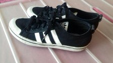 ladies black and white adidas trainers