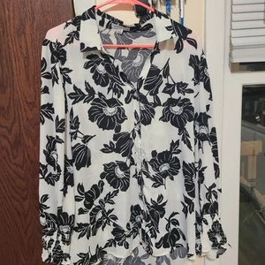 Ophelia Roe Long Sleeve Button Up Floral Blouse Size 2xl V-Neck Black White - Picture 1 of 6