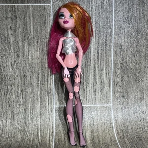 Monster High Doll Gigi Grant New Scaremester Genie - Picture 1 of 5