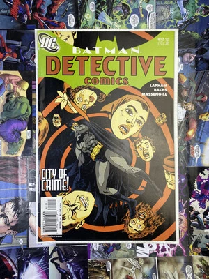 Detective Comics: Batman #812 (2005) DC Comics DAVID LAPHAM - RAMON BACHS - Image 1 of 2