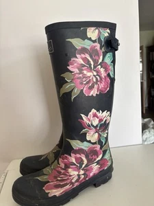Joules Gummistiefel Blumen Gummistiefel UK8 EU42 sehr guter Zustand - Bild 1 von 11