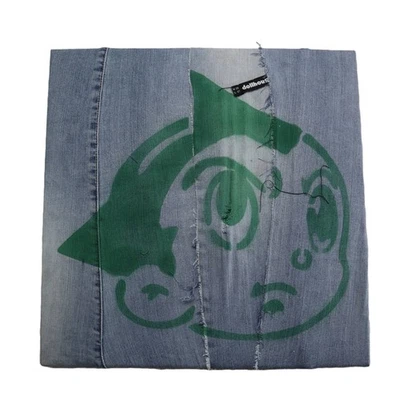 Astro Boy Graffiti Art Upcycled Distressed Fabric Green 04 / 09 Wall Art 18 x 18 Foto 1 de 4