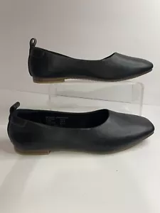 Time and Tru Damen weiche quadratische Zehenpartie Ballerinas 8,5 schwarz Memory Foam neu - Bild 1 von 7