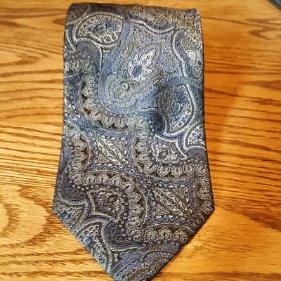 ADOLFO Men's Tie Deep Blue Grey/Silver Black Paisley Design Silk Fabric Necktie Foto 1 de 4