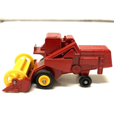 Lesney Matchbox Claas Combine Harvester No.65 1967 Red Made In England W/Box - Image 1 of 4