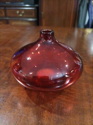 Retired Johanna Jelinek Ikea Salong Ruby Red Art Glass Low Bud Vase - Image 1 of 4