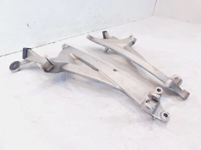 06-11 BMW K1300GT K1200GT reposapiés delantero/trasero izquierdo/derecho soportes de montaje de clavija Foto 1 de 4