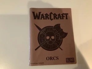 Warcraft - Orcos y humanos - 1993 - Solo manual - Macintosh - Imagen 1 de 2