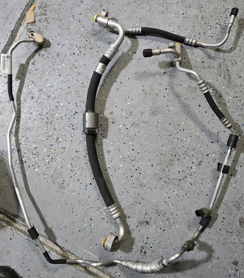 Líneas de aire acondicionado BMW 07-10 335i N54 (2) Foto 1 de 1