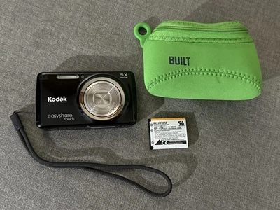 Kodak Easyshare Touch M577 14MP Black Digital Camera W/ Battery & Micro SD Card - Image 1 of 4