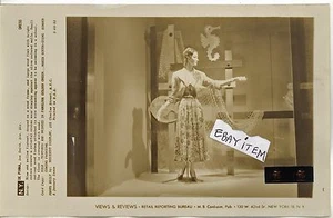 1950 De Pinna NEW YORK Fashion PHOTOGRAPH Advertising Window Display SAM SMITH - Picture 1 of 1