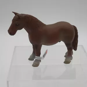 Schleich schwere Pferdefigur 1999 Rentner 13244 brauner Hengst Vintage mit Etikett / Flagge - Bild 1 von 6