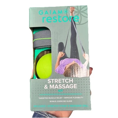 GAIAM Restore Estiramiento y Masaje, Bola de Masaje y Correa Elástica Verde Foto 1 de 4