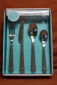 Martha Stewart Set Posate 16 Pezzi Casetta da Giardino Nuovo con scatola. Tag 620e - Foto 1 di 12