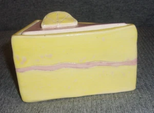 Vintage Piece Of Cake Shaped Trinket Box LEMON WEDGE On Top - Slice Of Cake ๐ฐ - Picture 1 of 7