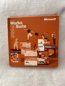 Microsoft Works Suite 2002 w/ Product Key (5-Disk Set) - Picture 1 of 3