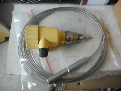 VEGA GUIDED MICROWAVE LEVEL SENSOR VEGAFLEX -- FX61 -- 4..20mA HART  - Image 1 of 4