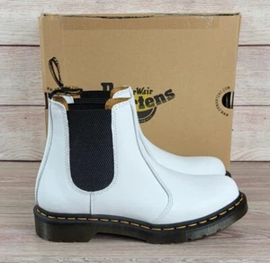 Dr. Doc Martens 2976 Chelsea Combat Moto Boots Women Size 8 White Soft Leather - Picture 1 of 6