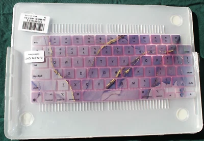 2 - Funda rígida iCasso MacBook Pro 14 pulgadas + Cubierta de teclado + Protector de pantalla Foto 1 de 4