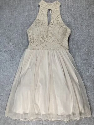 Vestido Speechless Juniors Talla 3 Tostado Halter Encaje Tul Fiesta Cóctel Forrado  Foto 1 de 4