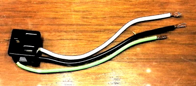 Leviton 15A/125V Panel Mount AC Outlet NEMA 5-15R Snap-In Receptacle grounded - Image 1 of 4