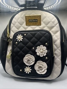 VINTAGE BETSEY JOHNSON XOX SMALL BACKPACK BLACK & WHITE Flowers Minipack - BAG - Picture 1 of 9