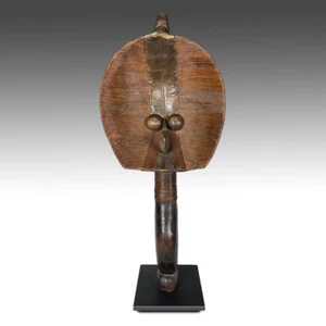 AFRICAN OSSEYBA OR RELIQUARY FIGURE COPPER KOTA / MAHONGWE GABON CENTRAL AFRICA - Picture 1 of 6