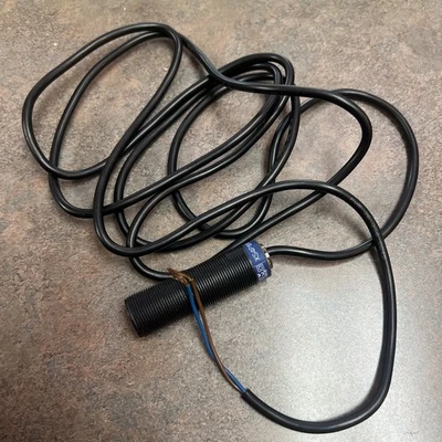 Telemecanique XS4P18MA230 Proximity Sensor - Image 1 of 4