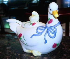 Lenox Poppies On Blue Barnyard Goose Duck Tureen with Lid And Ladle #6084602 - Picture 1 of 4