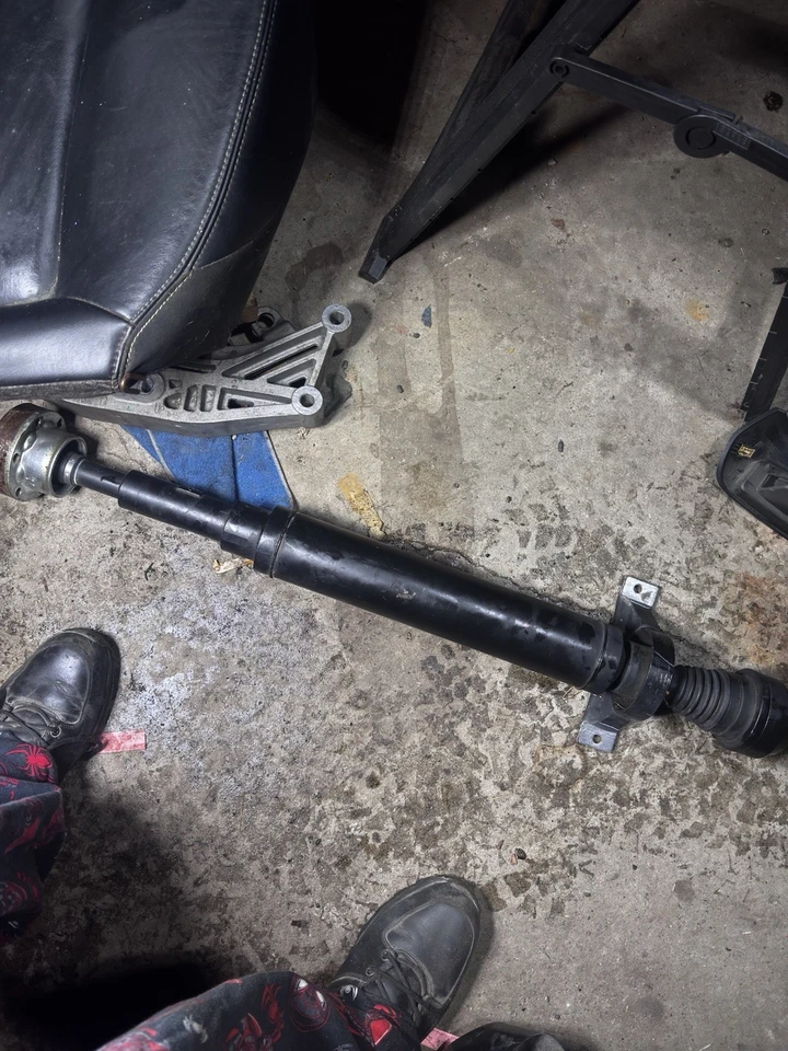 OEM 2015 To2023 Dodge Charger Scat Pack 392 6.4L Drive Shaft 68546850AA 18k Mi - Image 1 of 4