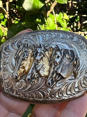 VINTAGE LARGE HORSES WESTERN COWBOY BELT BUCKLE 22K GOLD WASH STERLING SLR HEAVY - Image 1 of 4