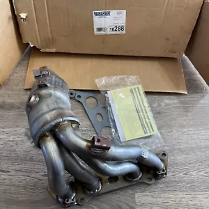 Walker 16288 Direct Fit EPA Compliant Catalytic Converter & Exhaust Manifold NEW - Picture 1 of 2