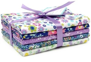FAT QUARTER BUNDLE - Ditsy Flowers Lavender Fabrics by Create It. 5 fabrics - Picture 1 of 3