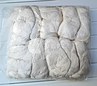 NEW Wool Mill Retail sale, Double Knitting, 10 of 50gm balls, cream - Image 1 of 3