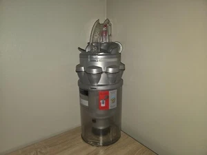 Bote de aspiradora Dyson DC14 ciclón y cubo de polvo de suciedad gris OEM repuesto genuino - Imagen 1 de 6