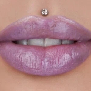 Jeffree Star Cosmetics The Gloss – Dirty Royalty – NEW in Box - Picture 1 of 6