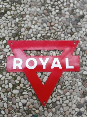 Vintage Conoco ROYAL NOT Porcelain Triangle Sign 10 x 8.5 inch gas pump sign - Image 1 of 4