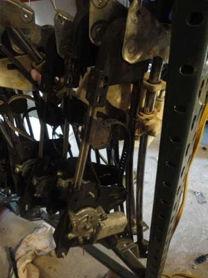 Passenger Right Front Window Regulator Fits 87-92 ALLANTE 223619 - Image 1 of 4