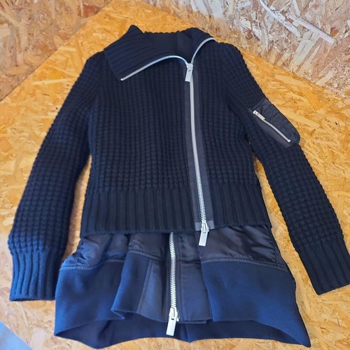 Giacca Sacai in maglia asimmetrica a strati taglia 2 nera