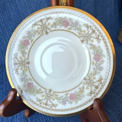 Platos y platillos de ensalada y pan de jardín Lenox Castle - Stock abierto Foto 1 de 2