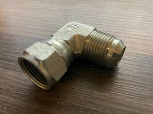 HYDRAULIC ELBOW 90° Male Pipe x Female Swivel - Picture 1 of 1