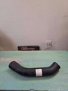 Dayco 71216 Radiator Coolant Hose Lower 83-94 Ford Models E150 E250 E350 VAN  - Picture 1 of 2