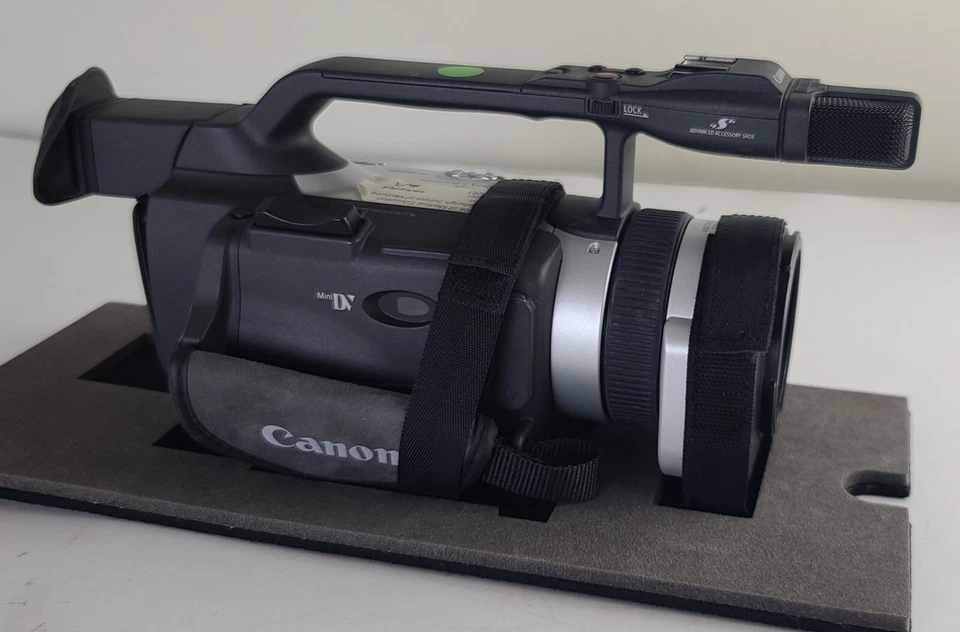 Canon DM-GL2 A  MiniDV Camcorder ~ Working Condition - Image 1 of 4