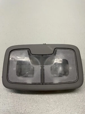 Lâmpada de leitura mapa cúpula central 14-16 cinza fabricante de equipamento original para Cadenza 928503R000 fabricante de equipamento original - Imagem 1 de 4