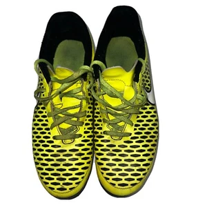 Nike Soccer Cleats 658570-700 Yellow/Black Size Youth 5.5 - Picture 1 of 5
